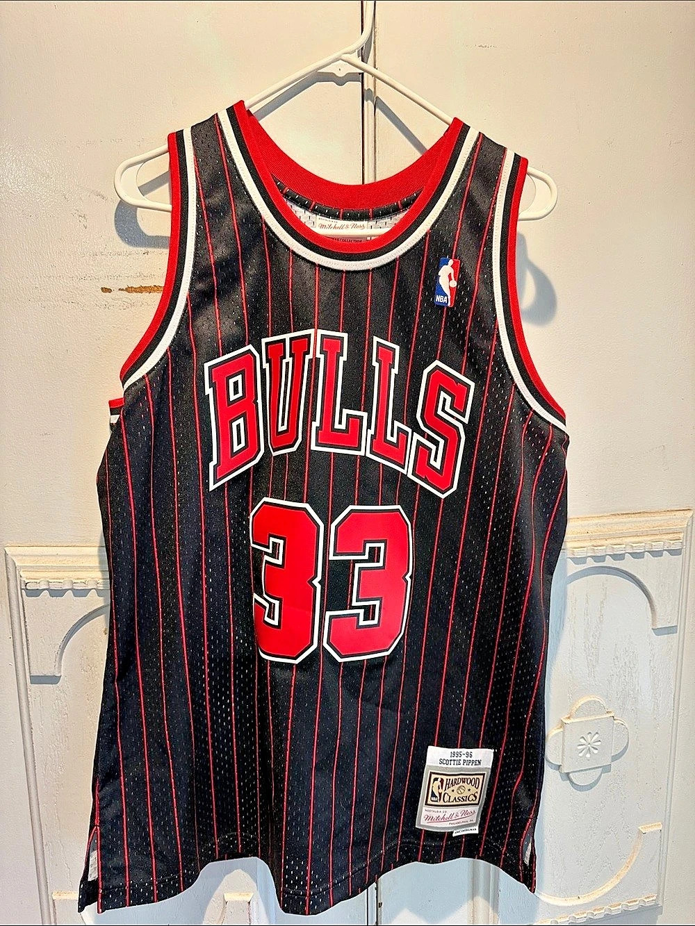 Mitchell & Ness 1995-96 Scottie Pippen Hardwood Classics Swingman jersey Black &